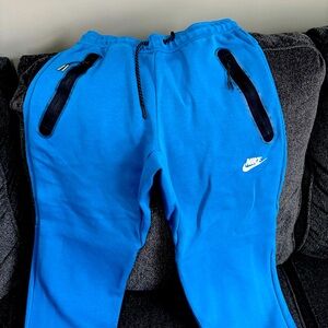 Nike tech joggers.  Size small men’s.
